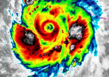 Polo baja a categoría 4; prevén lluvias, viento y oleaje elevado en Sinaloa
