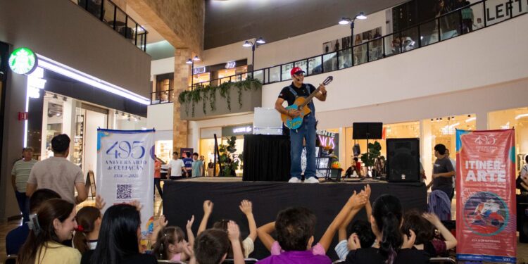 Los festejos por los 495 años de Culiacán llevan teatro y música a Plaza FORUM