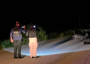 Muere motociclista tras derrapar sobre la carretera México 15, en Culiacán