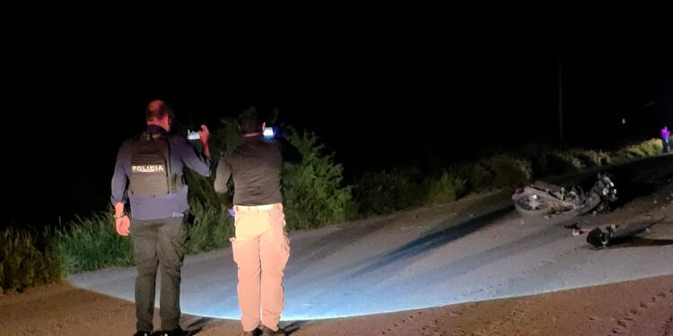 Muere motociclista tras derrapar sobre la carretera México 15, en Culiacán