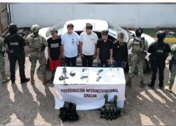 Detienen a cinco civiles, uno menor de edad; les aseguran armas y municiones en San Manuel