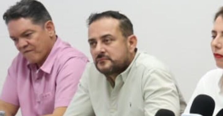 Congreso debe valorar una pensión para Sergio Torres ante posible llamado a su suplente: Jorge González