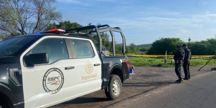 Asesinan a balazos a hombre durante una parranda en Badiraguato; otro queda herido