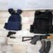 FGR aporta datos de prueba y lleva a proceso a tres personas detenidas junto con explosivos y armas de fuego
