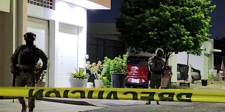 Balean a un hombre en el fraccionamiento Zona Dorada, en Culiacán