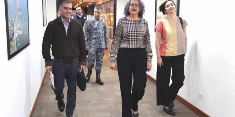 Gobierno de Sinaloa y Federación refuerzan coordinación para recuperar la paz