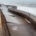 Restringen acceso a Playa Ceuta por daños en el malecón y fuerte oleaje