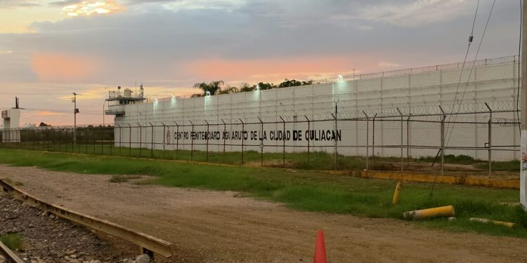Encuentran sin vida a interno en el penal de Aguaruto; investigan posible homicidio