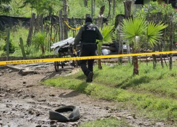Asesinan a tiros a hombre mientras instalaba una palapa en invasiones de Valle del Agua