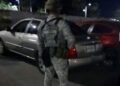 Ataque a balazos deja a un joven herido y daños en un vehículo en Los Ángeles