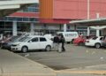 Ataque armado en estacionamiento de supermercado deja un hombre sin vida en Culiacán
