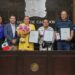 José Paz López hace entrega de pago de prima de antigüedad y aguinaldo proporcional a 3 policías de Badiraguato