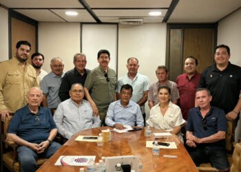 Constructores acuerdan trabajar en unidad con el nuevo Secretario de Obras, Manuel Acosta Bernal