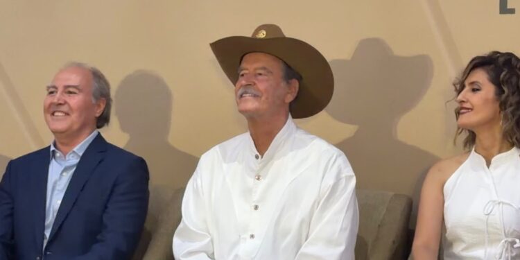 Vicente Fox pide rescatar Sinaloa del narcotráfico y llama a unir a la oposición contra Morena