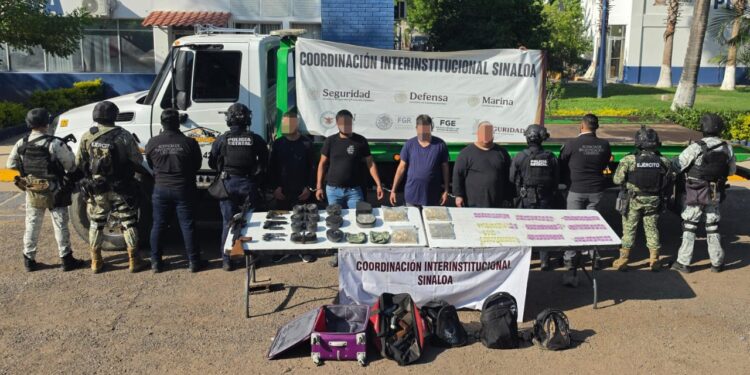 Cuatro civiles armados fueron detenidos en Culiacán