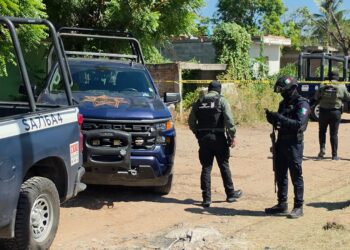 Localizan cadáver envuelto en plástico en un terreno baldío al sur de Culiacán