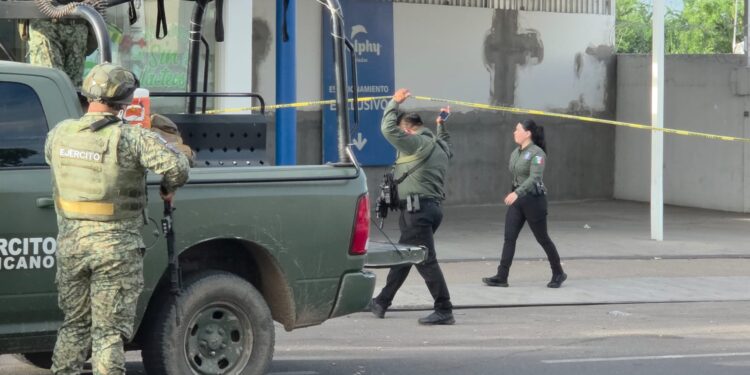 Fin de semana violento en Sinaloa: siete asesinatos, una mujer perseguida hasta una nevería y un menor de 13 años herido a balazos