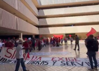 Antorchistas toman las calles de Culiacán y reclaman apoyos de vivienda al Gobierno de Sinaloa