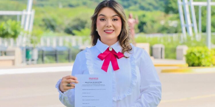 Gema Félix se registra para contender por la Coordinación Municipal de Morena en Badiraguato