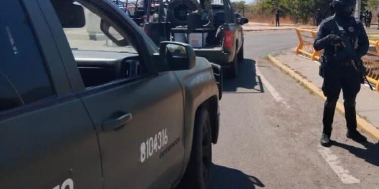 Militares fueron atacados con explosivos desde drones en Escuinapa