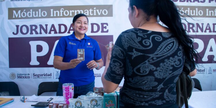 Llevan servicios gratuitos a familias de la colonia Esthela Ortiz con Jornada de Paz