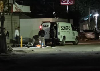 Asesinan a dos hombres en un negocio de sushi en Villa Bonita, al sur de Culiacán