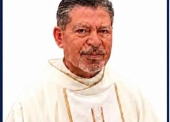 Padre Clemente regresó golpeado tras tres días desaparecido en Culiacán; Fiscalía confirma lesiones