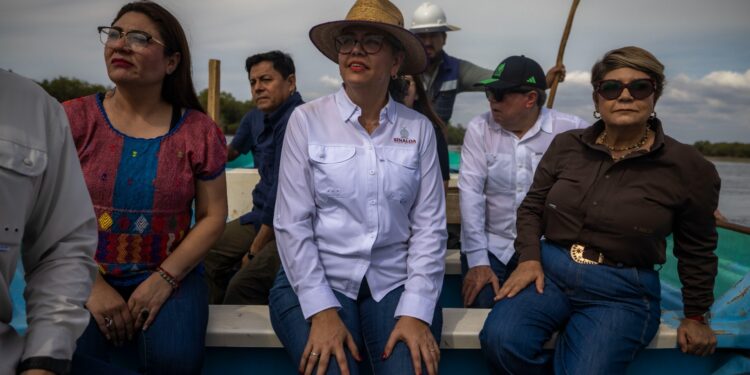 Atiende Gobernadora Graciela Domínguez, demandas del sector restaurantero en Boca del Río, Guasave