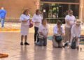 Entre veladoras y oraciones, feligreses exigen encontrar con vida a sacerdote desaparecido en Culiacán