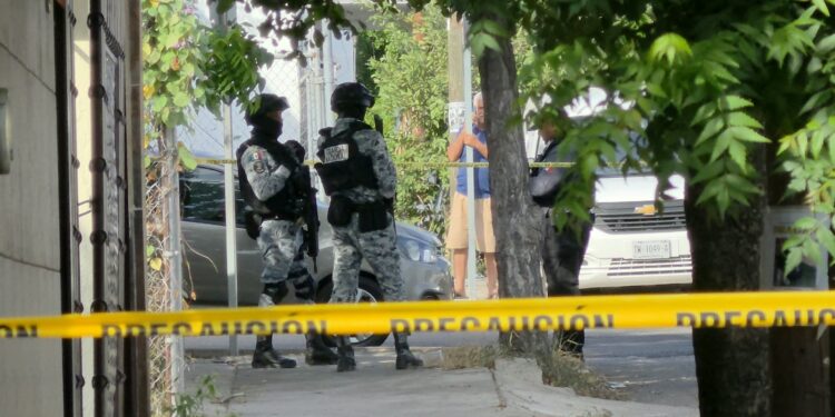 Localizan a hombre asesinado y envuelto en una cobija en Tierra Blanca