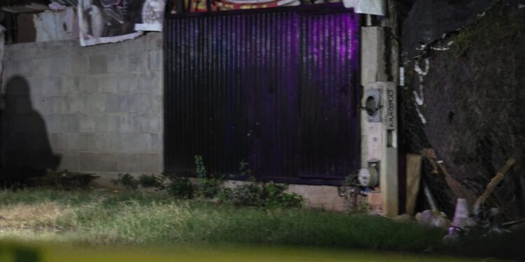 Grupo armado balea fachada de una vivienda y hiere a un perro en Culiacán